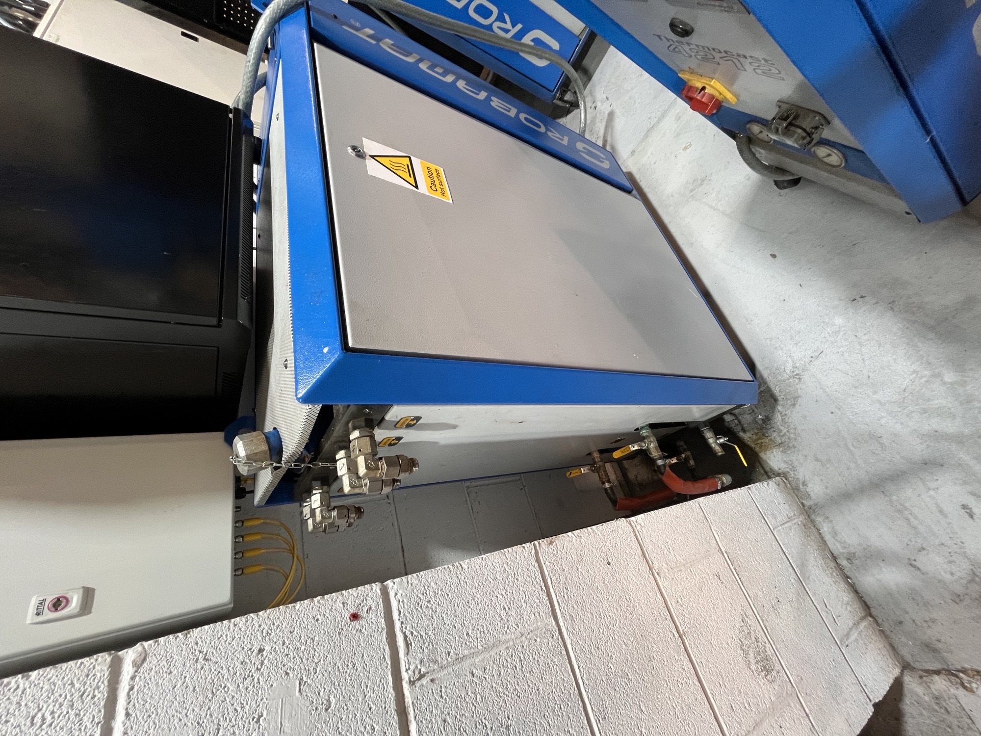 Robamat Thermocast 3212 enota za nadzor temperature olja ZU2252, rabljena