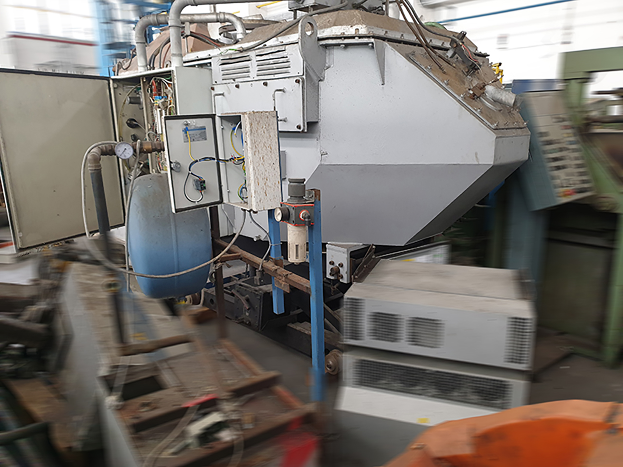 Striko-HD1050-dosing-furnace-O1726-p2 Striko HD1050 dozirna peč O1726, rabljena