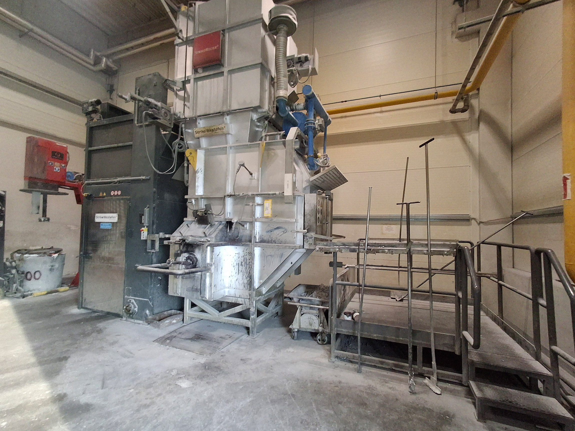 StrikoWestofen MH II-T 2000/1500 G-eg talilna in držalna peč O1848, rabljena