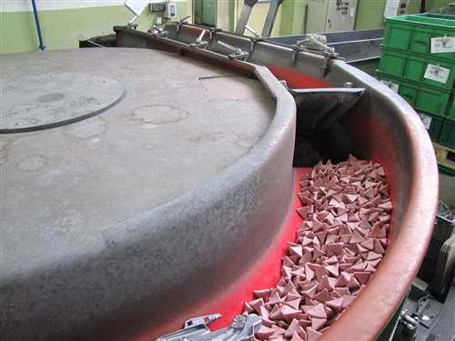 R-osler-R-470_3000-rotary-vibratory-finishing-machine Rösler R 470/3000 rotacijski vibracijski stroj za dodelavo GA2236, rabljen