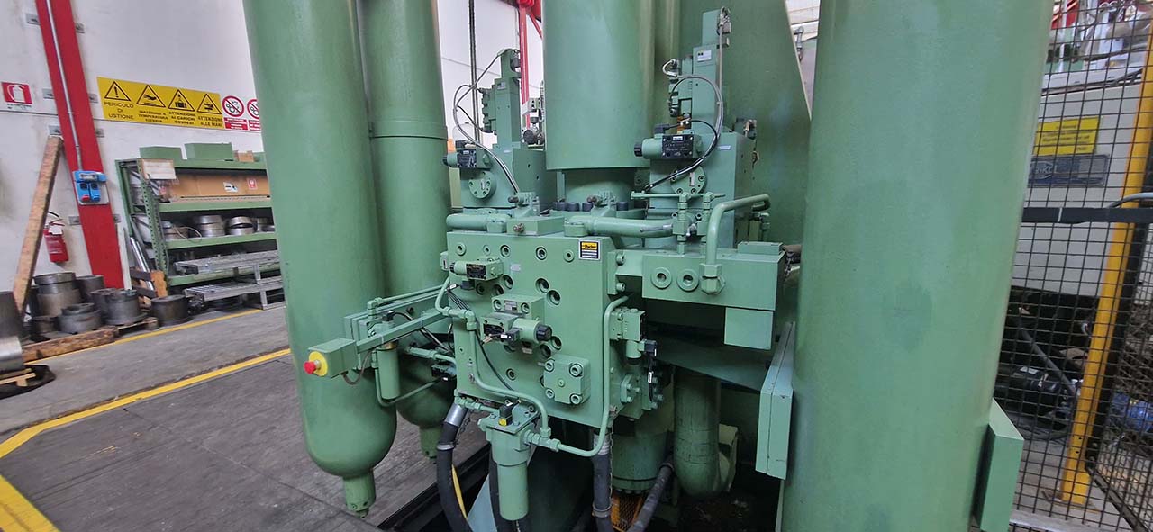 Idra OL 3500 stroj za tlačno litje s hladno komoro KK1678, rabljen Idra OL 3500 stroj za tlačno litje s hladno komoro KK1678, rabljen