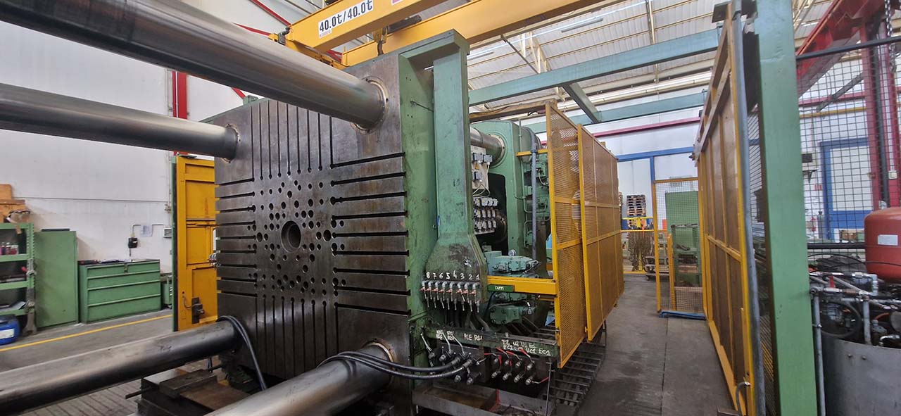 Idra OL 3500 stroj za tlačno litje s hladno komoro KK1678, rabljen Idra OL 3500 stroj za tlačno litje s hladno komoro KK1678, rabljen